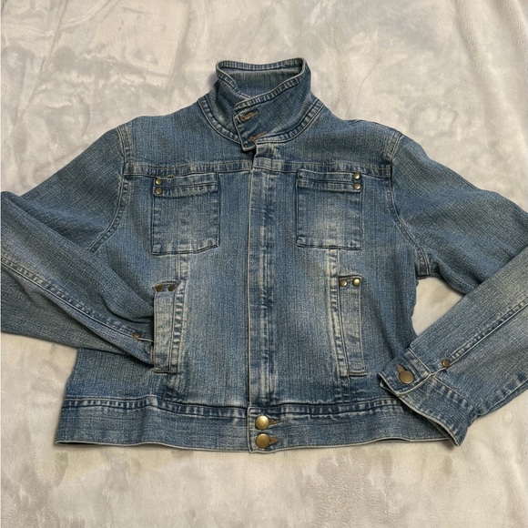 Upcycled Frida Kahlo vintage Jean jacket - Picture 6 of 9